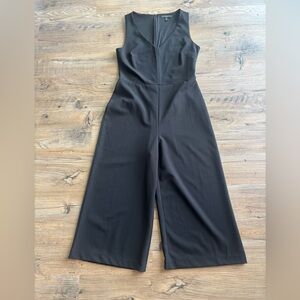 Banana Republic Black Sleeveless Jumpsuit – Size 10P